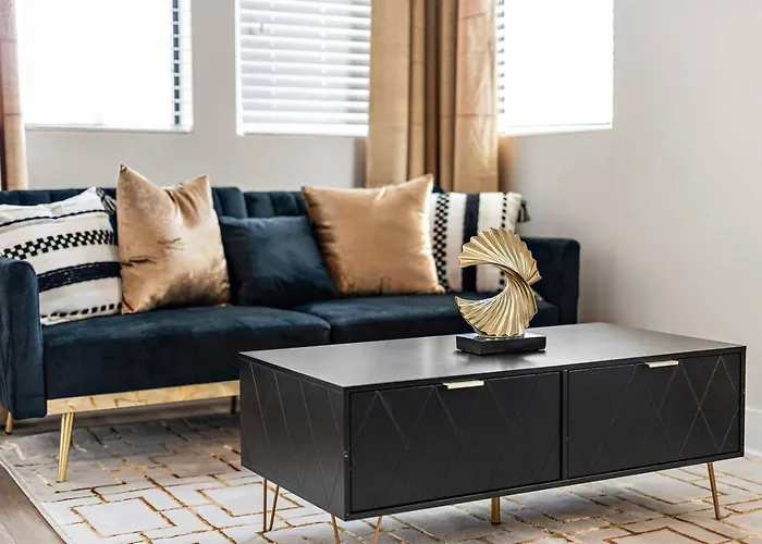 Old Town Camelback Mall Mountain View Pool Apartment Scottsdale